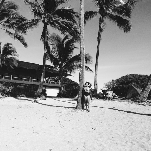 Meet your Posher, Ariana - Picture 1 of 1